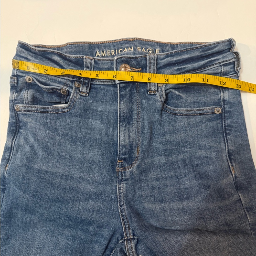 American Eagle Jeans Medium Wash Stretch Denim Casual Flare Fit Size 4 - Picture 8 of 11